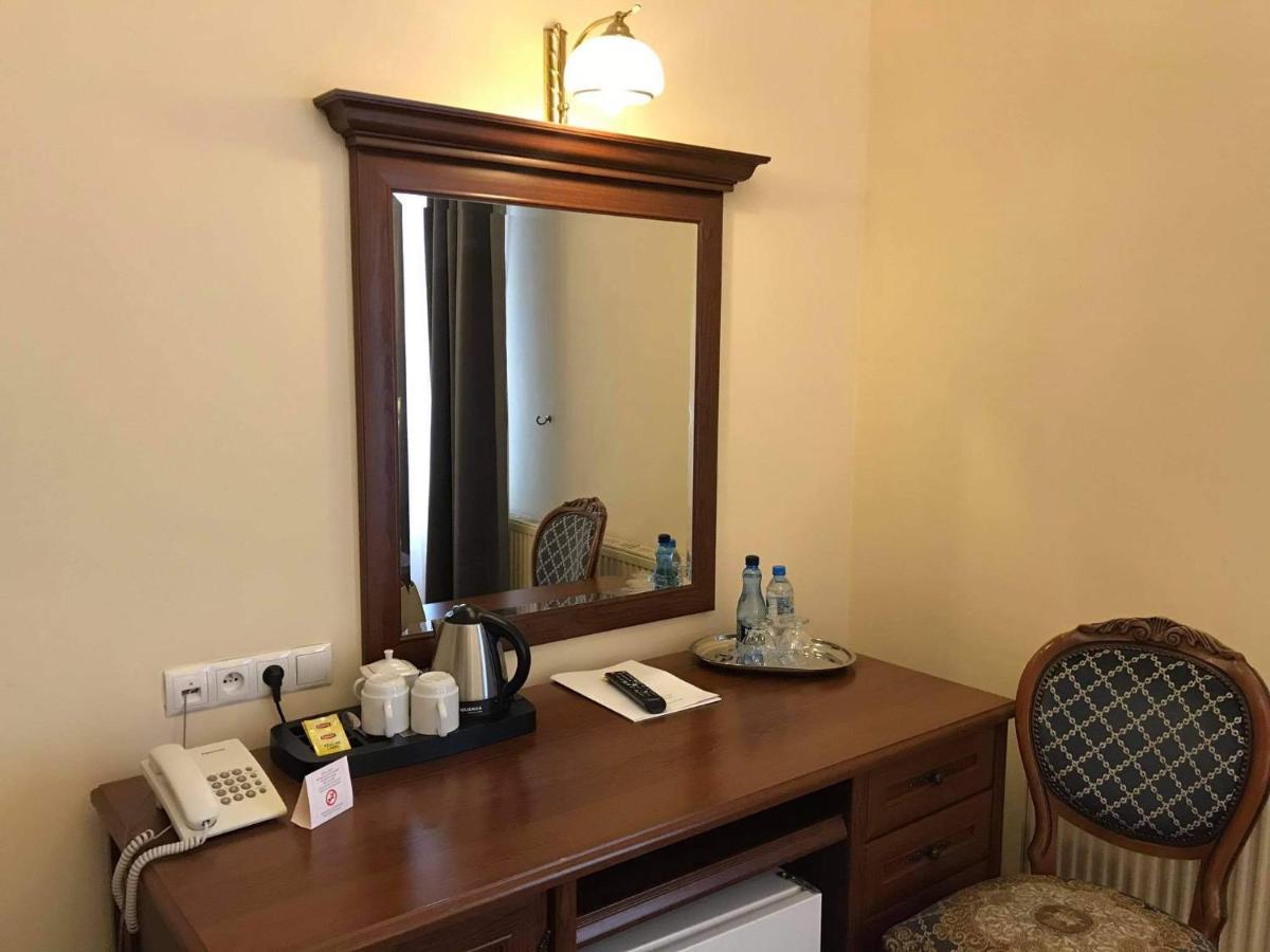 Hotel Venecia Palace Михаловице Экстерьер фото